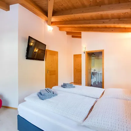 Comfortable In Salvenberg With Patio