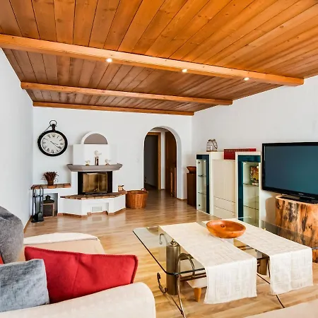 Comfortable In Salvenberg With Patio *